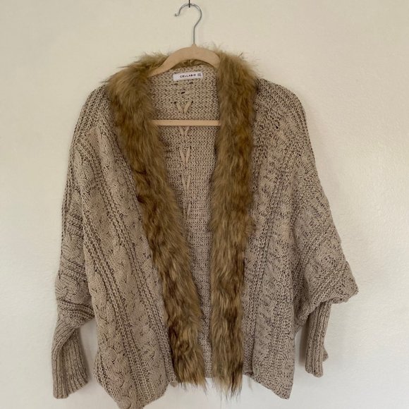 #109 Fun sweater by Cellabie - Picture 2 of 14